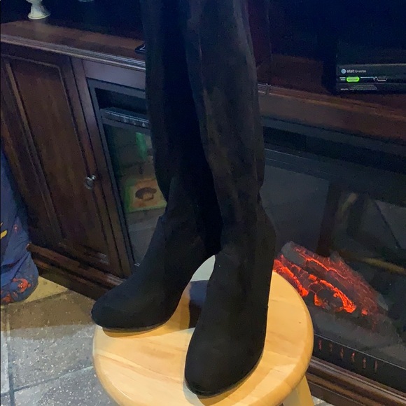 Thigh high boots - Picture 2 of 4